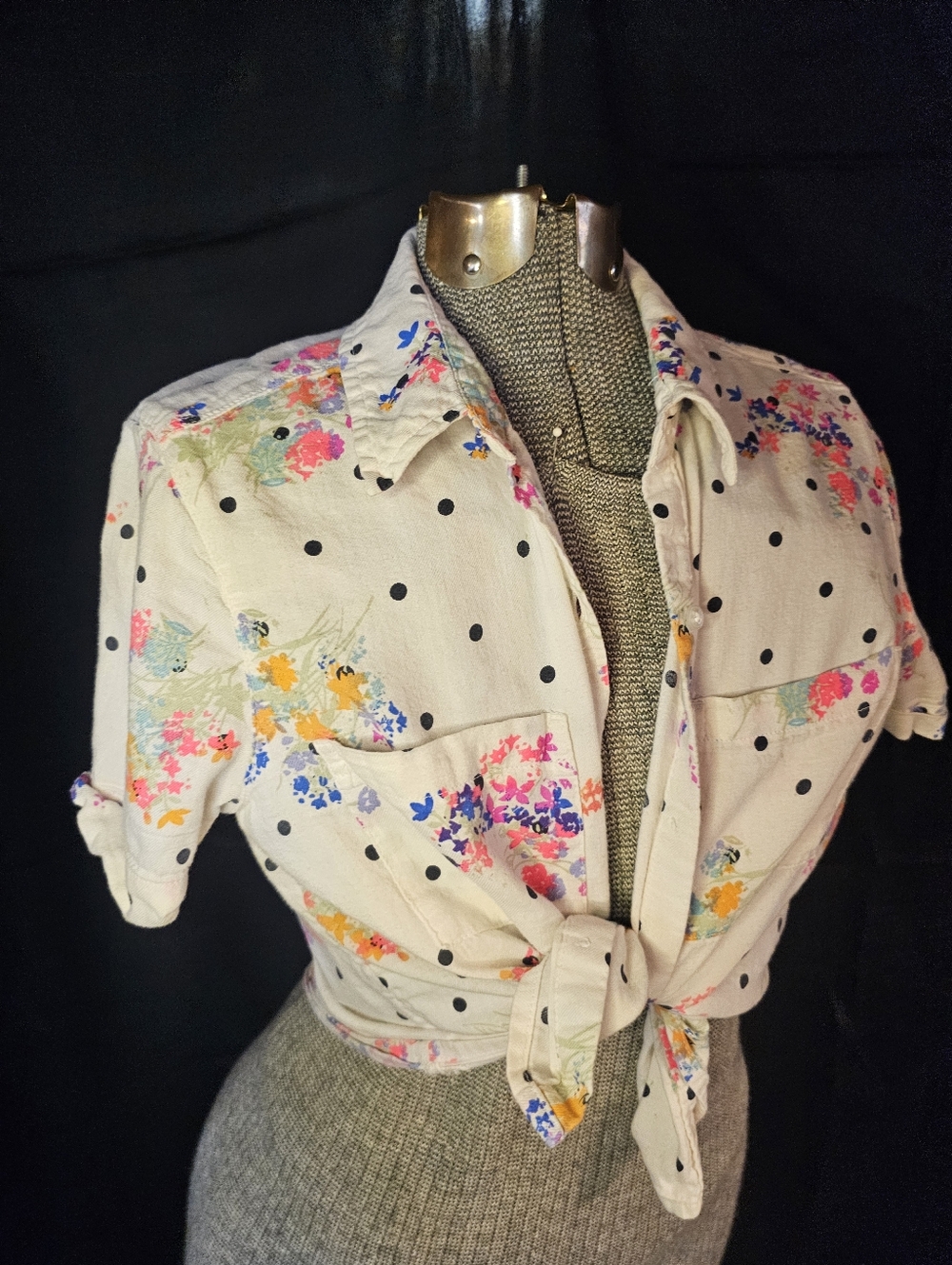 SO Cream Button-Up Short Sleeve Tie-Front Shirt with Floral & Black Polka Dots